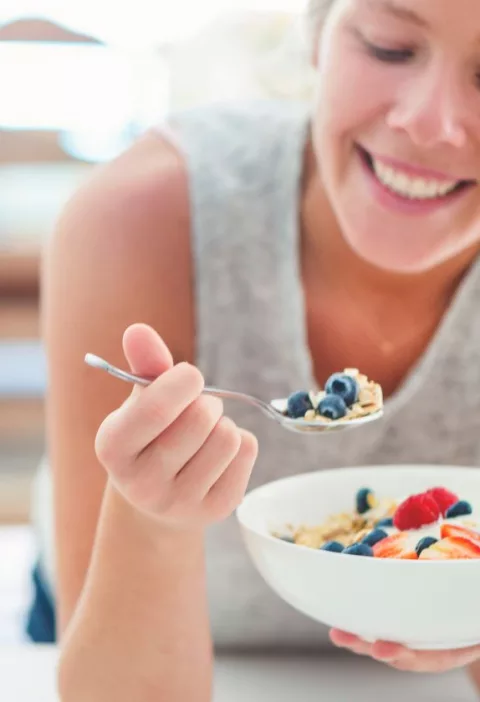 Bowl-Snack essen